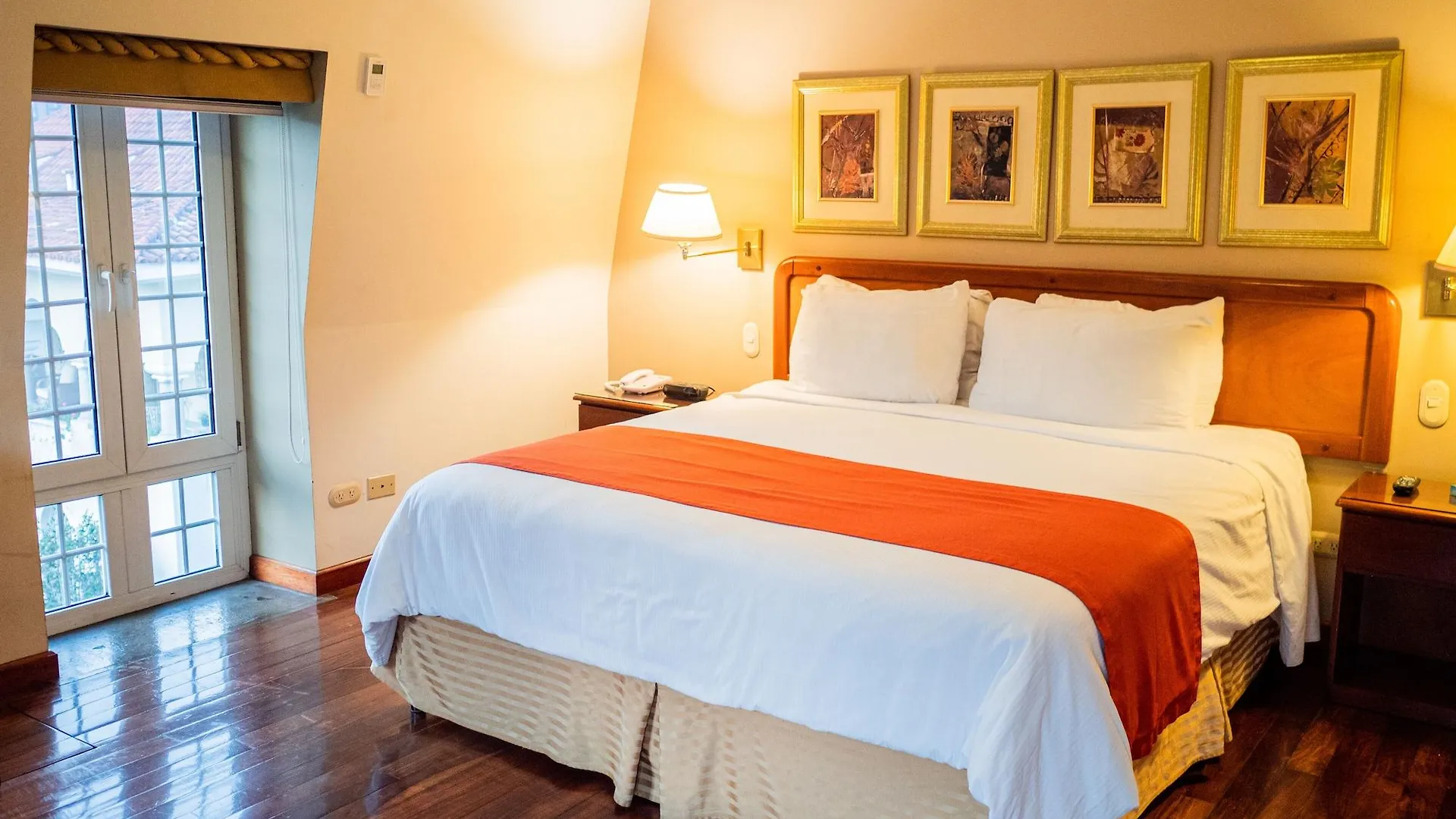 Hotel San Carlos Guatemala City 4*,  Guatemala